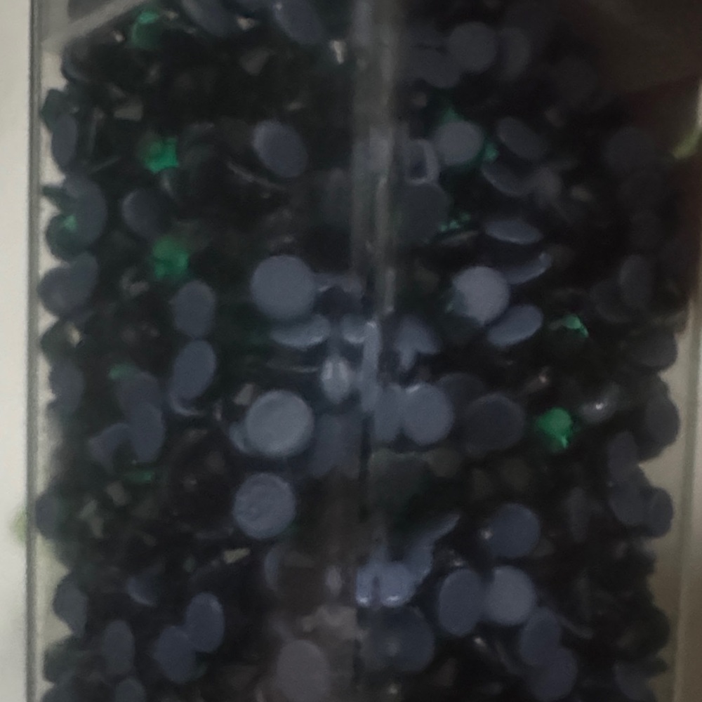 Unknown Brand Green and Dark Blue Phone Accessory Pack - Picture 2 of 3